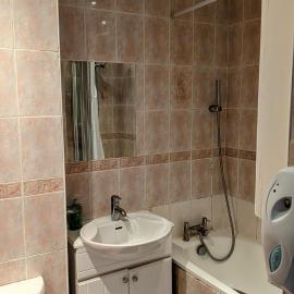 4bed sleeps 8 Garden and parking, hotel in Moffat