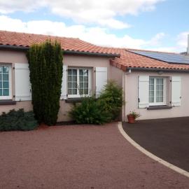 Chambres au calme chez l habitant à Champtoceaux près de Oudon، فندق في Champtoceaux