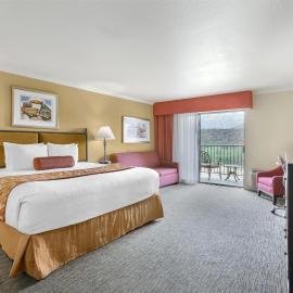 Best Western Plus Arroyo Roble Hotel & Creekside Villas