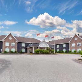 Viesnīca Quality Inn & Suites Oakville-Mississauga pilsētā Oukvila
