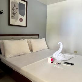 Marion Roos Hotel – hotel w mieście Puerto Galera