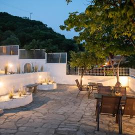 Santa Marina Garden - Suite A, khách sạn ở Asproválta