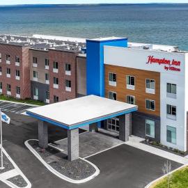 Hampton Inn St Ignace Lakefront Mackinac, hotel en Evergreen Shores