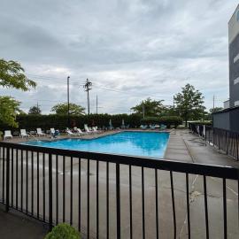Clarion Pointe Near Erie Casino، فندق في ايري