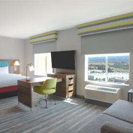 Hampton Inn By Hilton Santa Clarita-Valencia: Santa Clarita şehrinde bir otel