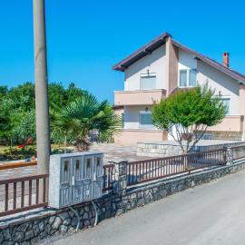 Apartments Elle – hotel w mieście Čitluk