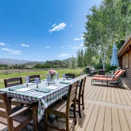 Snowmass Home w/ Hot Tub, Fireplace, & Mtn Views!, hotel a Snowmass