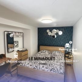 Le Minaouët Studio Confort Gare Rosporden – hotel w mieście Rosporden