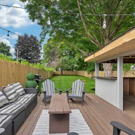 Charming Family Saratoga Home Walk to Track & Downtown