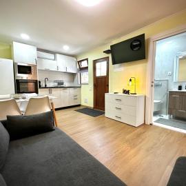 One-Bedroom House Close to the Beach, hotel in Armação de Pêra