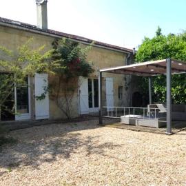 Grande maison de charme en pierre