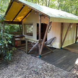 Glampingtent Bosgenot, hotell i Zedelgem
