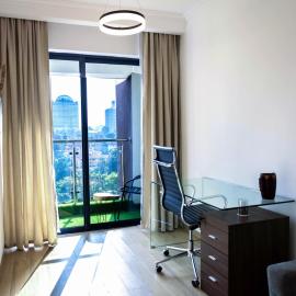 Cozy Stylish Apartment with King Bed and Wi-Fi