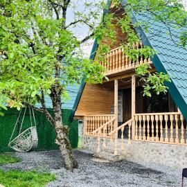 daxuurulia dxurulia, hotel di Itʼkhvisi