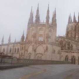 Disfruta junto la catedral con aparcamiento