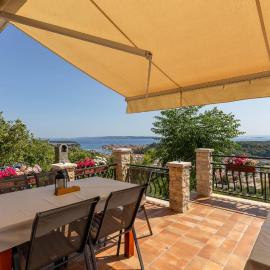 Beautiful Apartment In Palit With Wifi, hotel em Palit