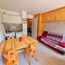 Studio cosy 4 pers proche ski & village parking gratuit, hotel in Villard-de-Lans