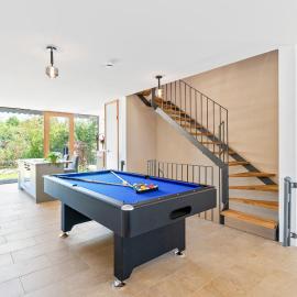 Bodensee Penthouse 21D - Seesicht - Billiard - Massage - Trambolin - BBQ - Tischkicker - Parken - Panorama Exklusive, hotel a Öhningen
