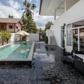 Coconut Breeze Villa 3, hotel in Haad Chao Phao