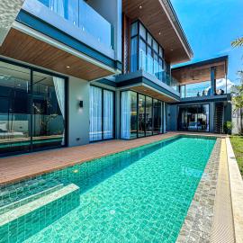 The Ozone Luxury Villas Phuket, hotel in Laguna Phuket