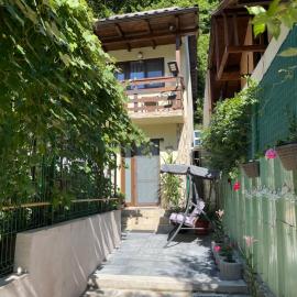 Casa din pădure, hotel a Băile Olăneşti