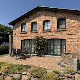 Doppelhaushälfte "Uns Kathus" mit Terrasse & Kamin