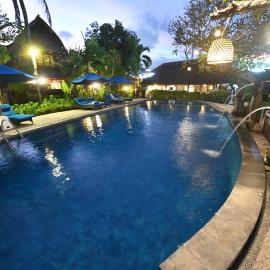 Puri Dewa Bharata Hotel & Villas, ξενοδοχείο σε Legian