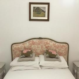 Chateau des Fouilloux - Guest House, hotel u gradu 'Agris'