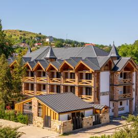 Forest Green & Spa, hotel sa Gura Humorului