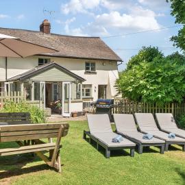 2 Pigsfoot Cottages