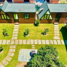 Sea Wood Villas – hotel w mieście Golem
