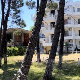 Hotel PEJA: Velipoja şehrinde bir otel