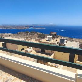 Epic 270 degree Sea, 3 Island Views and Sun Terrace Penthouse
