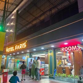 말라푸람에 위치한 호텔 Near Calicut International Airport - HOTEL FARIS