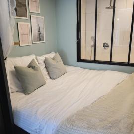 Appartement 1 met uitzicht op de waterkant van Op de Roemte, khách sạn ở Baflo