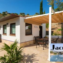 Private chalet MI DUSHI with OPTIONAL private jacuzzi, hotel em Tolox