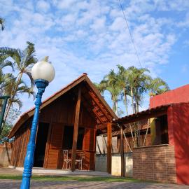 CLUBE e HOTEL ARIRANG, hotel in Itu