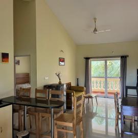 Varca Beach 2BHK App with Swimming Pool