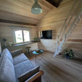 Le chalet d'en haut studio climatisé, hotel v destinácii Grenoble