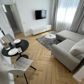 APARTAMENT ULTRACENTRAL,PARCARE PRIVATA,WiFi, hotel a Sângeorz-Băi