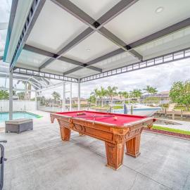 The Salty Stay - Heated Pool, hotel din Cape Coral