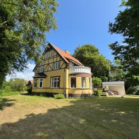 Spacious Falsterbo Villa - Garden, BBQ, Bikes