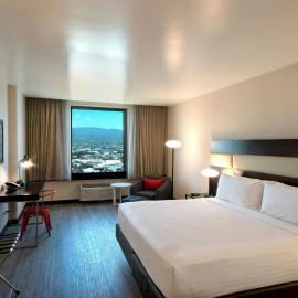 Four Points by Sheraton San Jose Sabana โรงแรมในซานโฮเซ