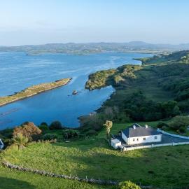 Shoreline Cottage