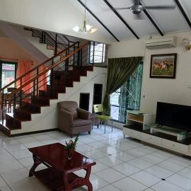 Garden's Guest House, Semenyih, hotel in Beranang