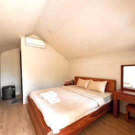 Bàu Trắng Farmstay
