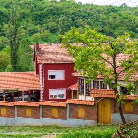 Villa Lola & Nikola – hotel w mieście Pirot
