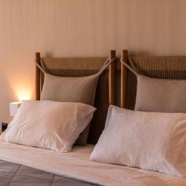 Paradise Hotel, מלון בקופוניסיה