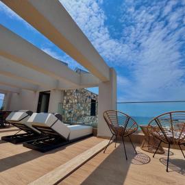 Petra Mare - Sea View Escape in Nea Moudania, hotel in Nea Moudania