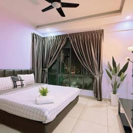 Stylish & Spacious Two Bedrooms Condo 1-6pax at D Secret Garden - Johor Bahru-Mid Valley-Paradigm Mall-Dato Onn-Setia Tropika-Kempas-UTM